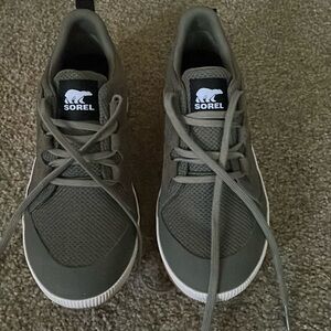 OUT N ABOUT III LOW WOMEN'S WATERPROOF SNEAKER sz 8.5